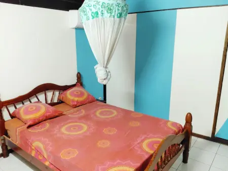 Appartement vue mer Rivière-Pilote 200 m², terrasse : photo 12