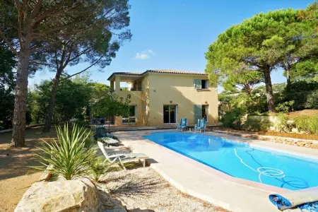 73533, avec piscine privée aux Issambres : photo 5