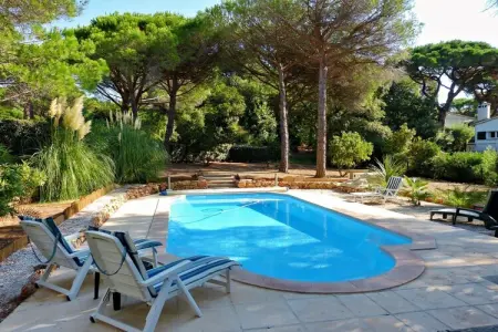 73533, avec piscine privée aux Issambres : photo 6