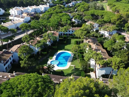 Maison à Pals - 3 chambres, près de la plage, piscine commune, animaux admis : photo 26