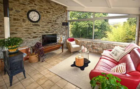 Maison Avec Piscine Privée, Maison 9 personnes à Les Vans : photo 4