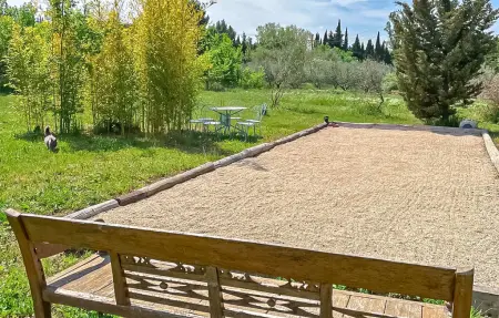 Gite Campagne Proche Alpilles, Maison 6 personnes à Eyragues : photo 7