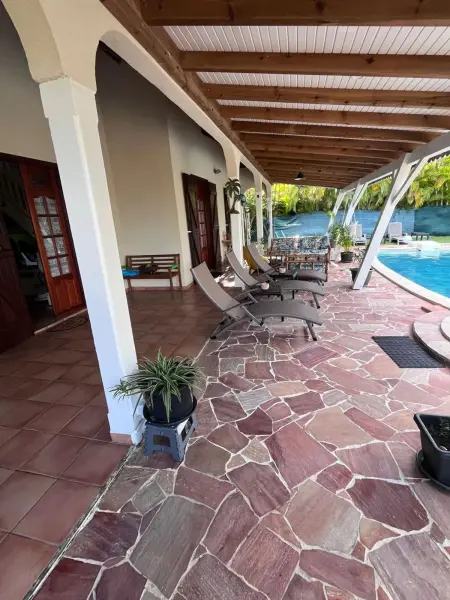 Villa familiale Saint-François avec piscine, Villa 12 personnes à Saint François : photo 2