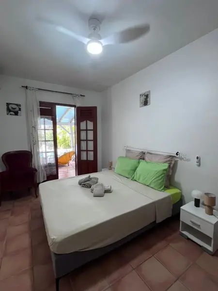 Villa familiale Saint-François avec piscine, Villa 12 personnes à Saint François : photo 4