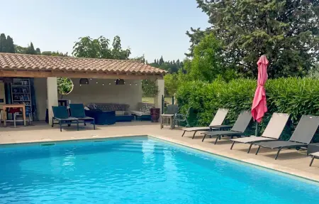Gîte campagne proche Alpilles, Maison 6 personnes à Eyragues : photo 8