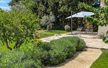 Gîte campagne proche Alpilles, Maison 6 personnes à Eyragues : photo 9