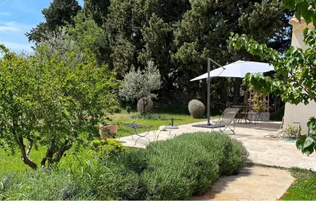 Gîte campagne proche Alpilles, Maison 4 personnes à Eyragues : photo 9