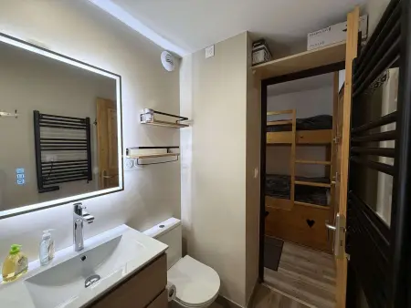 Studio spacieux, vue montagne, parking - 4 pers. : photo 10