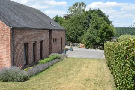 Location villa de vacances à Faulx les Tombes