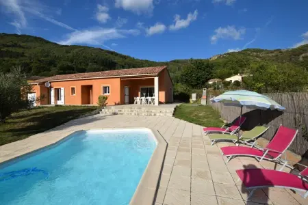 Location villa de vacances à Thueyts