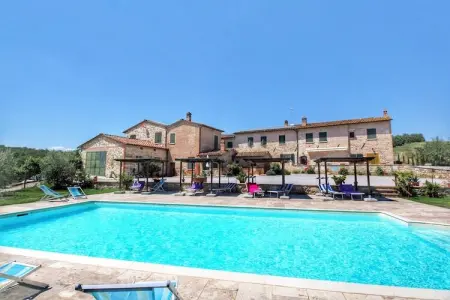 Location gite de vacances à Asciano