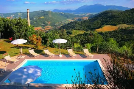 Location villa de vacances à Acqualagna