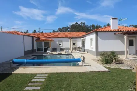 Location villa de vacances à Salir de Matos