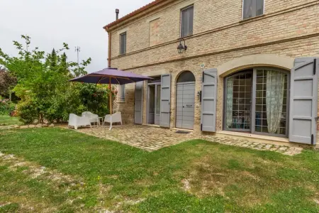 Location villa de vacances à Ostra