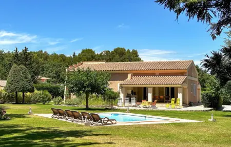 Location maison de vacances à St. Cannat