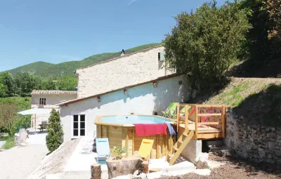 Location maison de vacances à Montjoux
