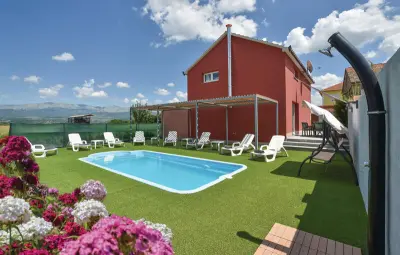Location maison de vacances à Trilj
