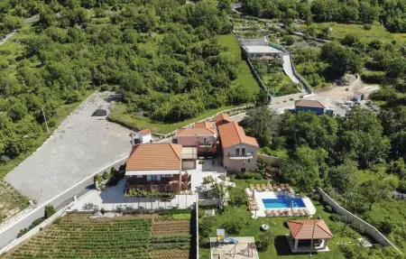 Location maison de vacances à Sestanovac