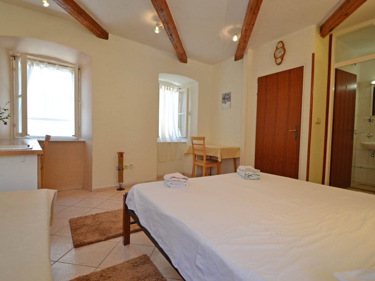 Maison Kala à 80 m de la mer, Sv. Filip i Jakov - Photo 11