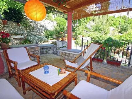 Maison jumelée Mirna à Bobovišća, Brač, avec jardin et terrasses : photo 6