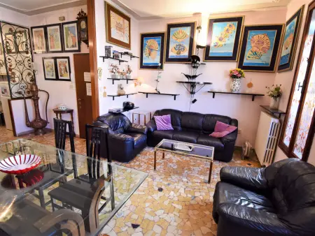 Appartement Piano Nobile à Venise, vue sur le campo : photo 2