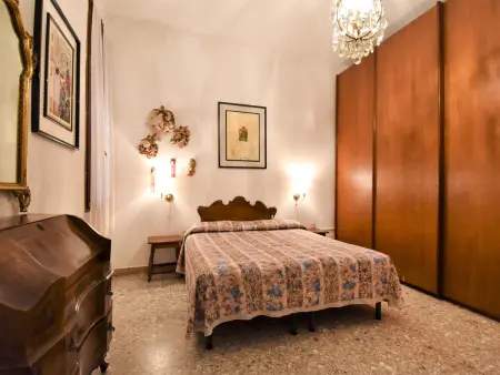 Appartement Piano Nobile à Venise, vue sur le campo : photo 4