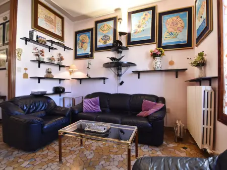 Appartement Piano Nobile à Venise, vue sur le campo : photo 7