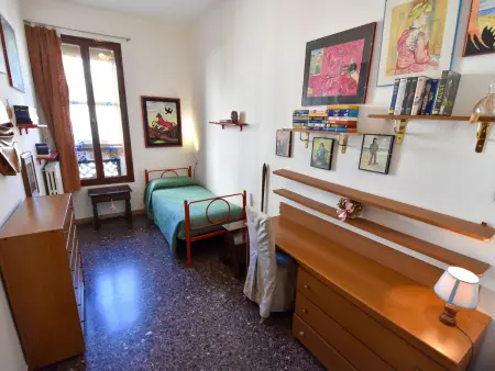 Appartement Piano Nobile à Venise, vue sur le campo : photo 16