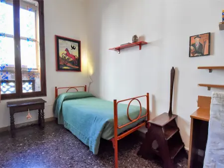 Appartement Piano Nobile à Venise, vue sur le campo : photo 17