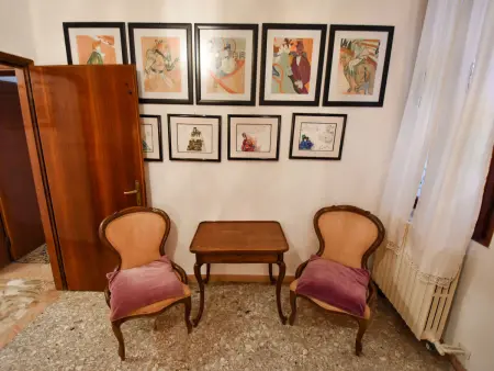 Appartement Piano Nobile à Venise, vue sur le campo : photo 18