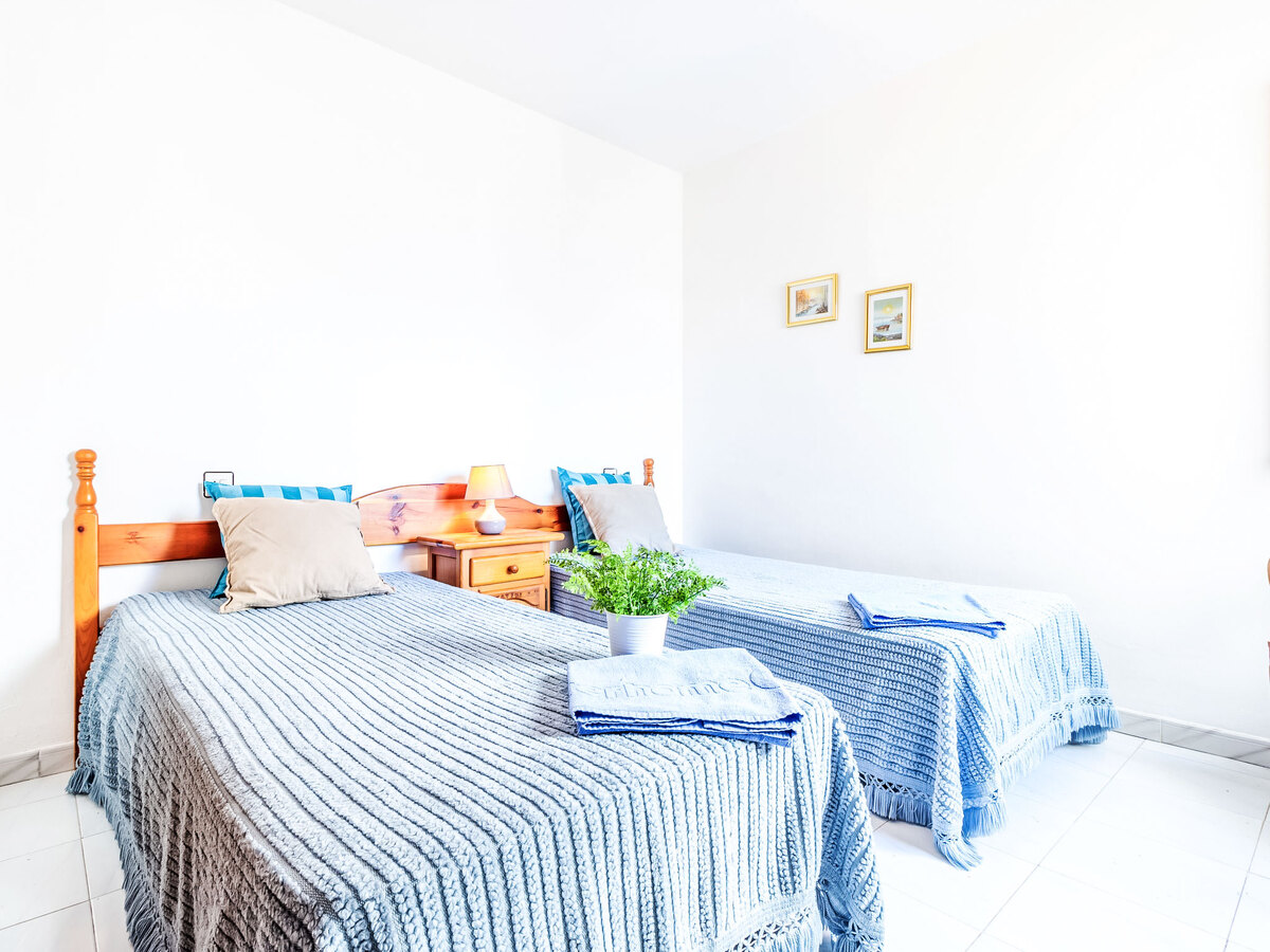 Appartement Els Jardins III à Roses, vue piscine - Photo 3