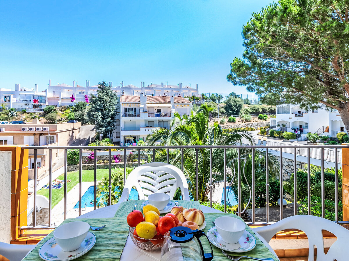 Appartement Els Jardins III à Roses, vue piscine - Photo 4