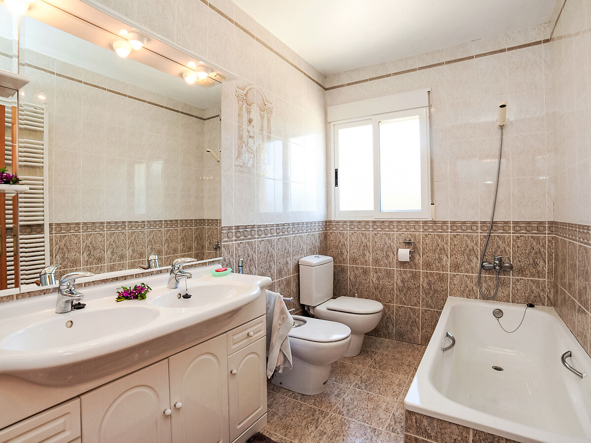 Villa Ingy – piscine privée et terrain 800 m² à Calpe - Photo 8