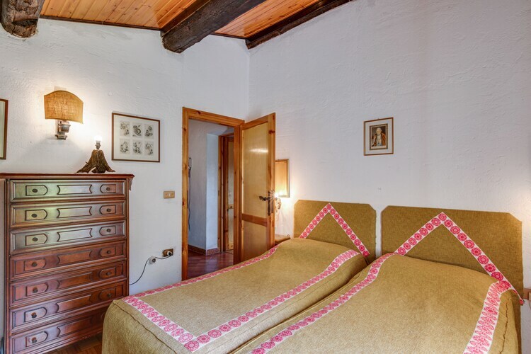 Casa Gherla Uno – Gîte 10 pers., jardin 1600 m² - Photo 5