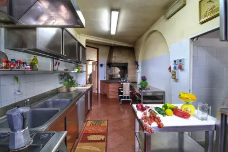 Villa Sole : 9 chambres, piscine 12×6 m, 17 personnes : photo 17