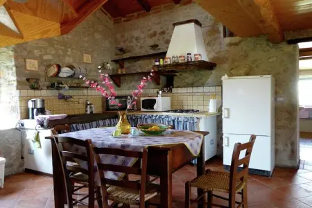 Gîte Val Di Lima Romantica, 6 personnes à Casoli : photo 4