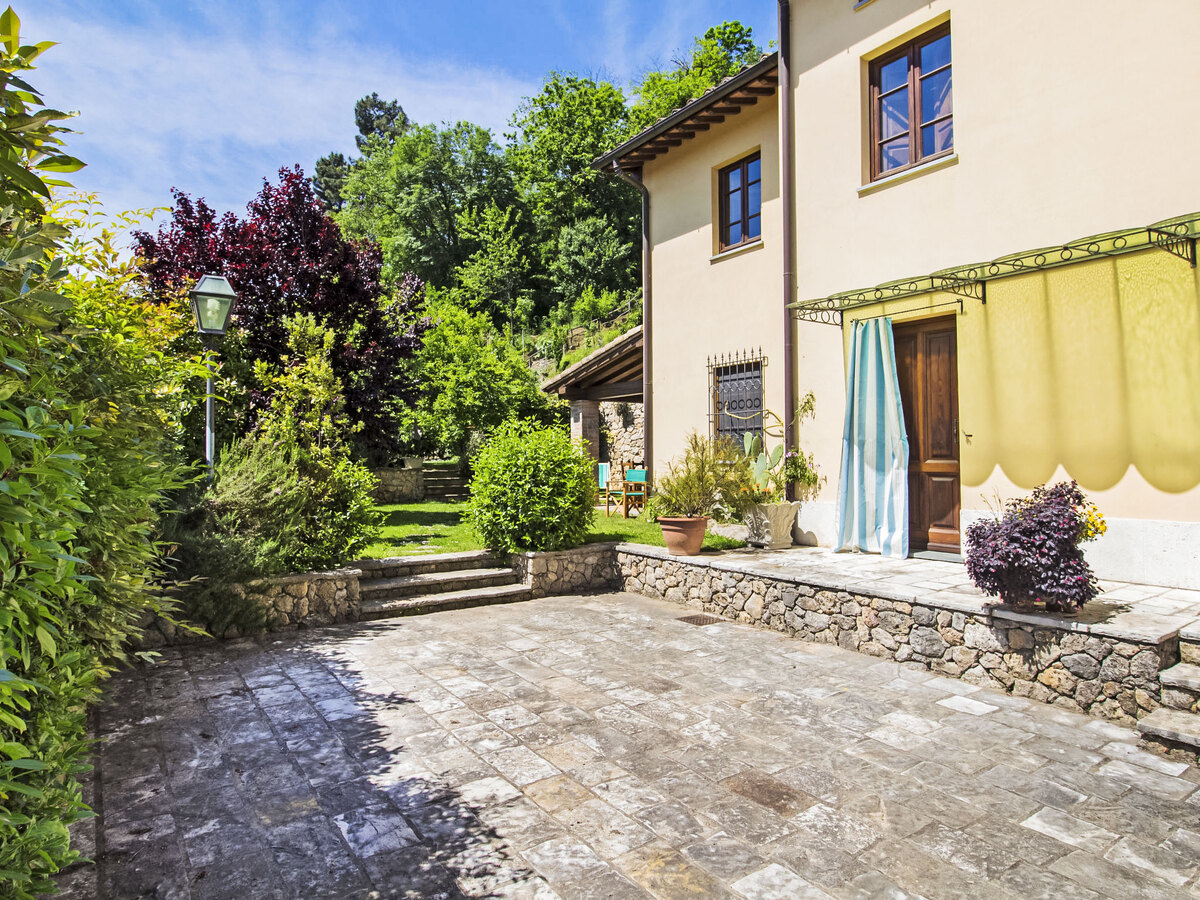 Villa Il Girasole, 5 chambres, jardin 60 m² à Camaiore - Photo 3