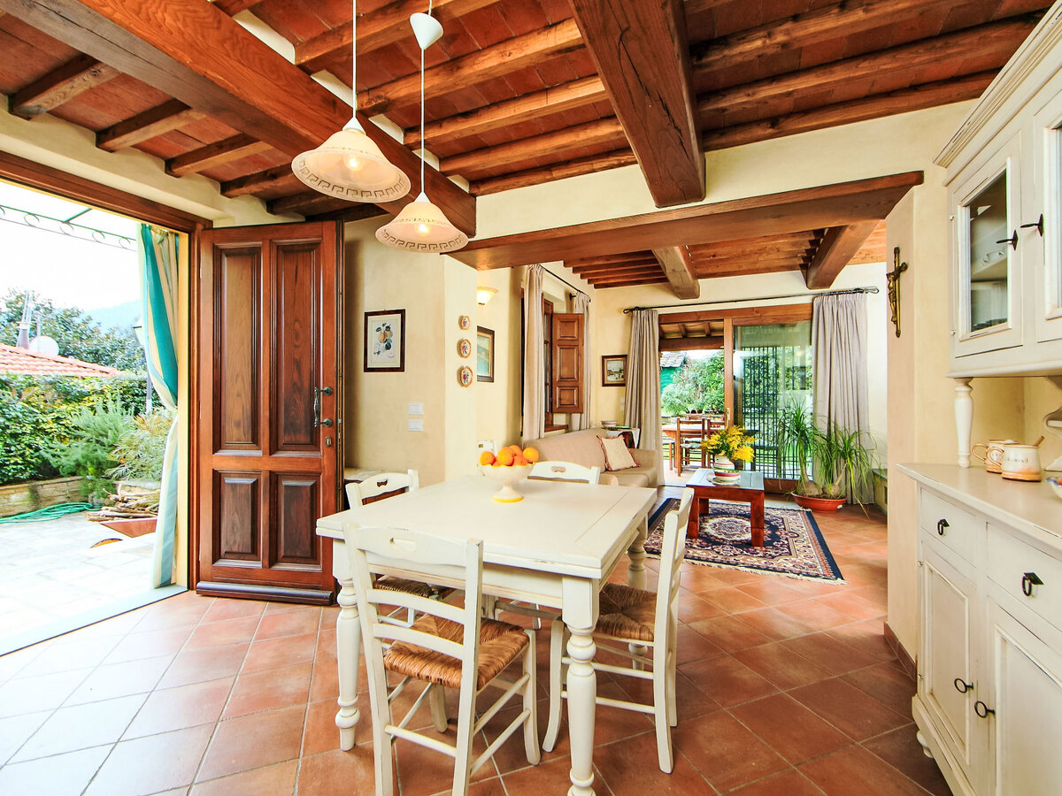 Villa Il Girasole, 5 chambres, jardin 60 m² à Camaiore - Photo 8