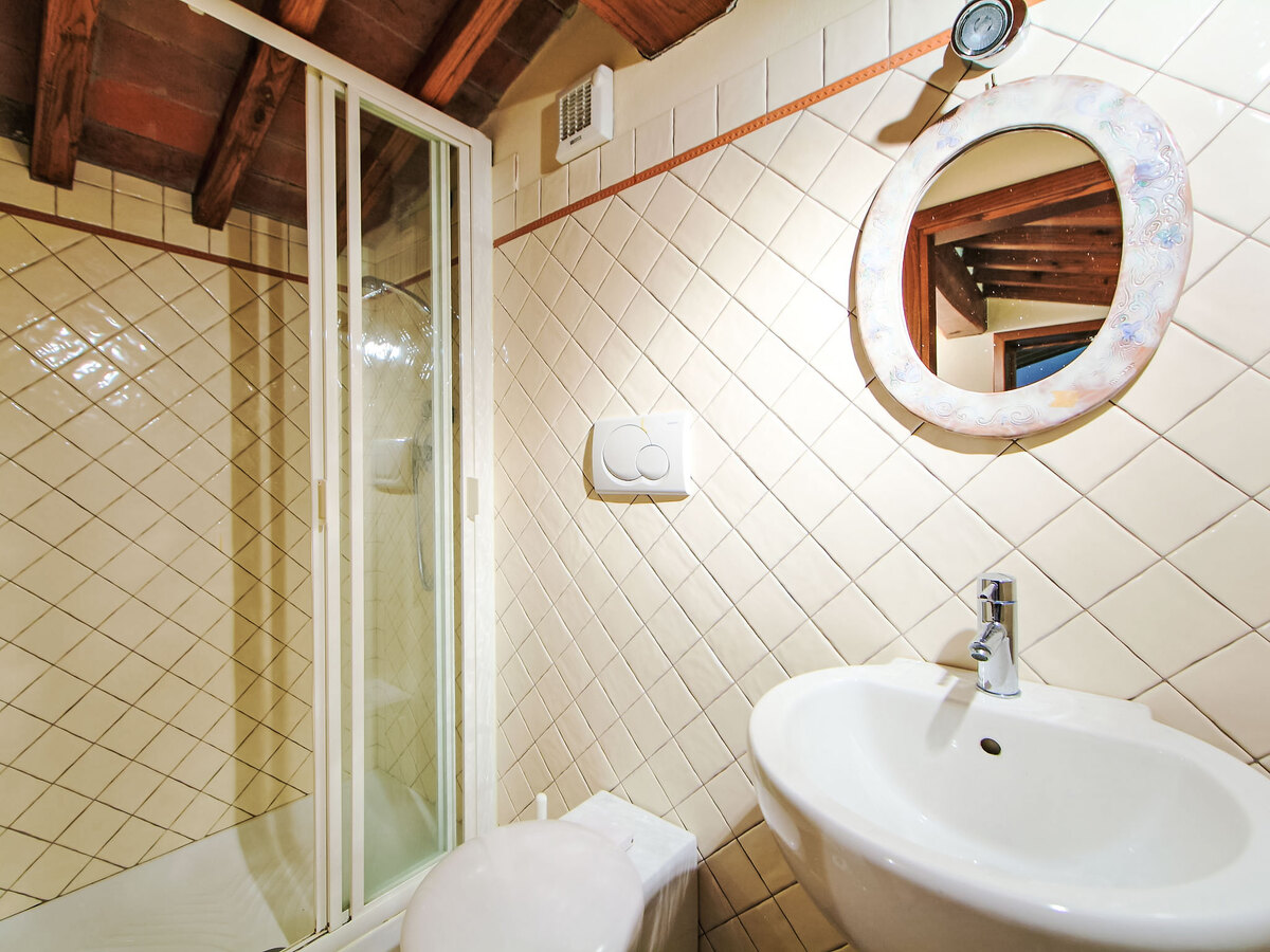 Villa Il Girasole, 5 chambres, jardin 60 m² à Camaiore - Photo 16