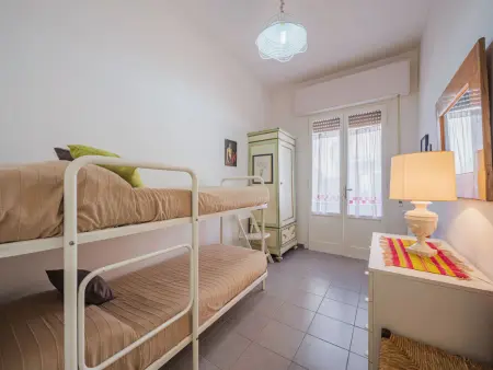 Appartement à Viareggio, balcon et vue sur le jardin : photo 15