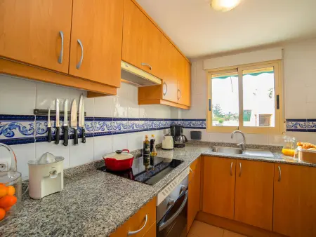 Appartement Medina del Sol I à Dénia, terrasse et vue piscine : photo 11