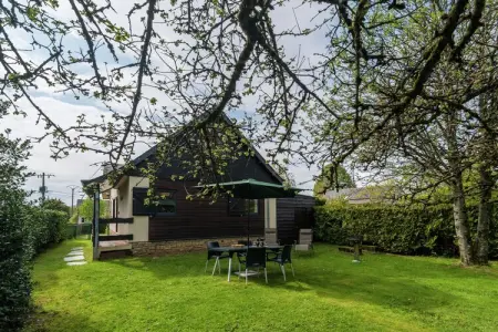 Gîte Alouette à Chiny, terrasse couverte et jardin : photo 6