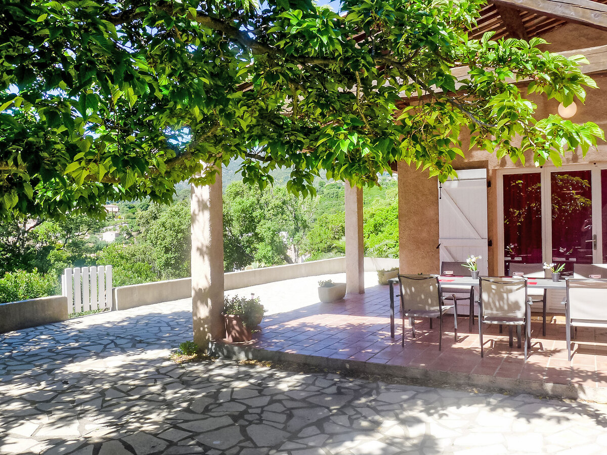 Roumagnac – Maison 8 pers. vue mer à Cavalaire - Photo 1