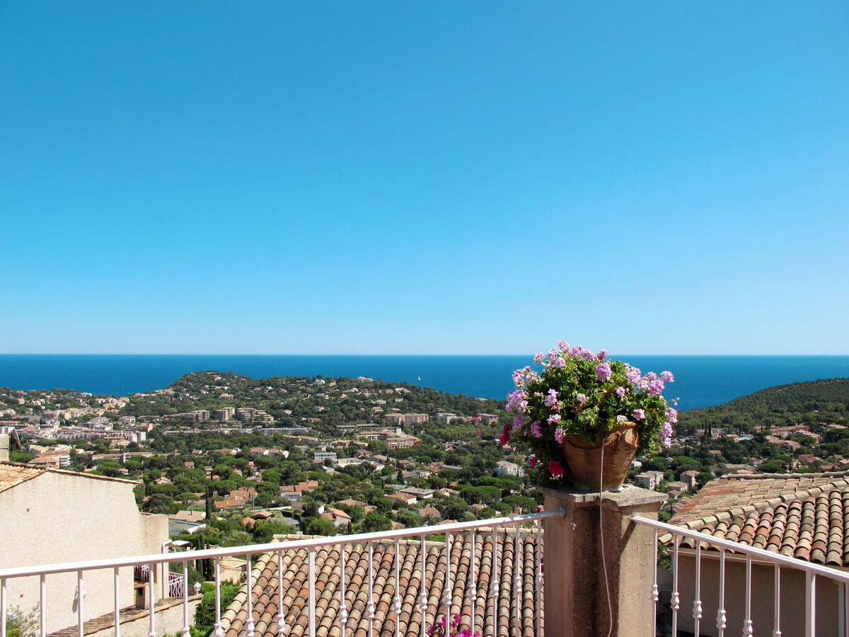 Maison Yalou à Cavalaire, piscine et vue mer - Photo 5