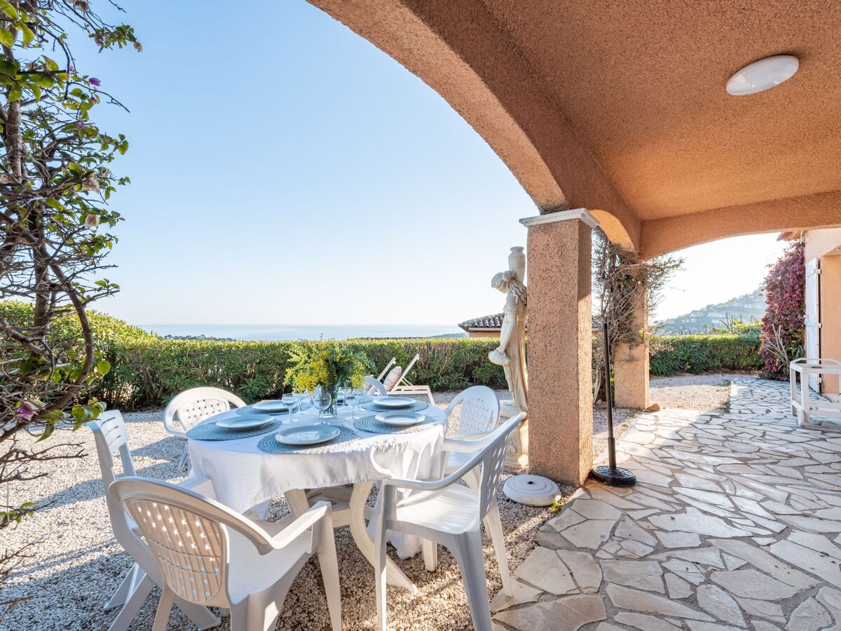 Maison Yalou à Cavalaire, piscine et vue mer - Photo 28