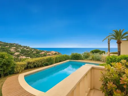 La Pinède – Maison 230m² avec piscine aux Issambres : photo 2