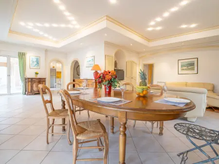 La Pinède – Maison 230m² avec piscine aux Issambres : photo 4