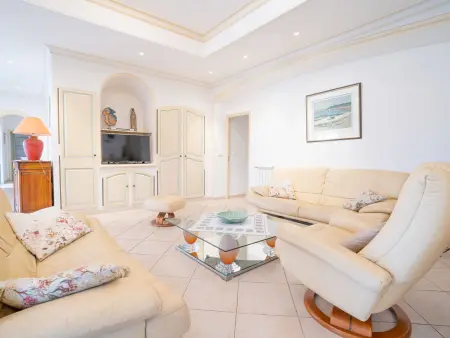 La Pinède – Maison 230m² avec piscine aux Issambres : photo 7