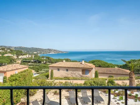 Villa Cacharel à Sainte-Maxime avec piscine et vue sur la mer : photo 50