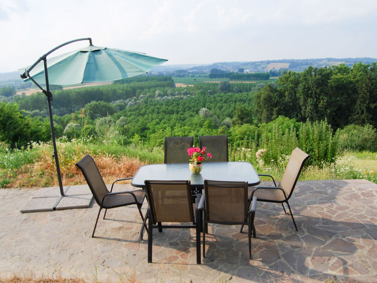 Gîte Elena à Asti, 3 chambres avec terrasse et piscine - Photo 5